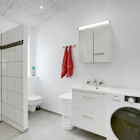 Constantin - 500m From The Sea By Interhome בית נופש