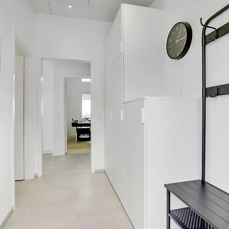 Constantin - 500m From The Sea By Interhome בית נופש